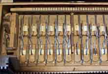 m�canique ancienne main gauche chromatique