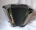 Accordéon en position de jeu