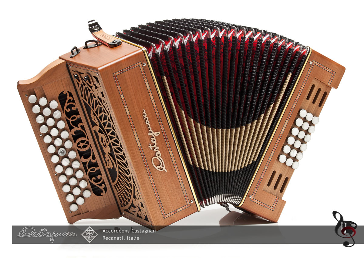 Castagnari Evo · Accordéon diatonique, 3 rangs, 2 voix, 18 basses Mon