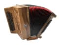 Accordéon en position de jeu (image catalogue)